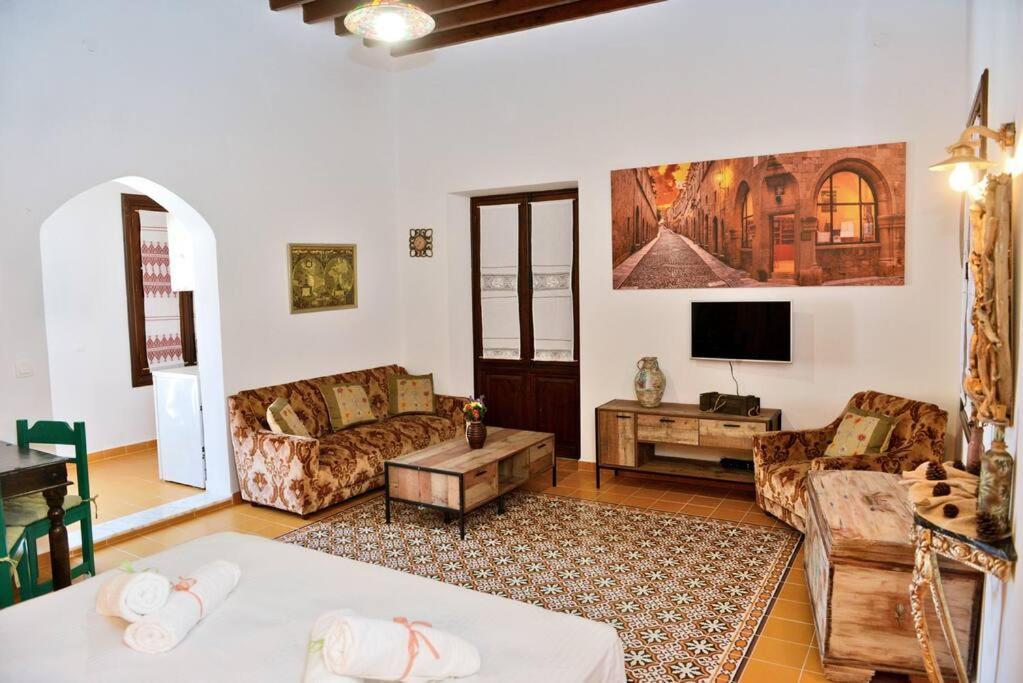 Meandros Suite In Old Town Rhodes City Bagian luar foto